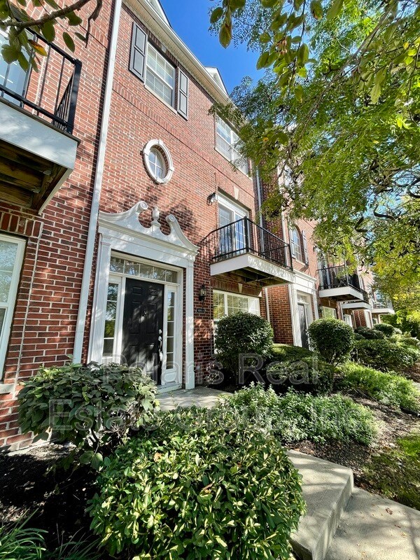 Building Photo - 11715 Anton Dr