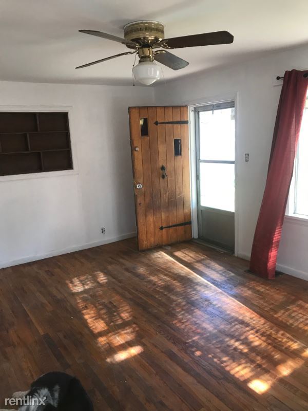 Building Photo - 3 br, 1 bath House - 3019 Thatcher Ave