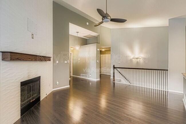 Foto del edificio - 6408 Zang St