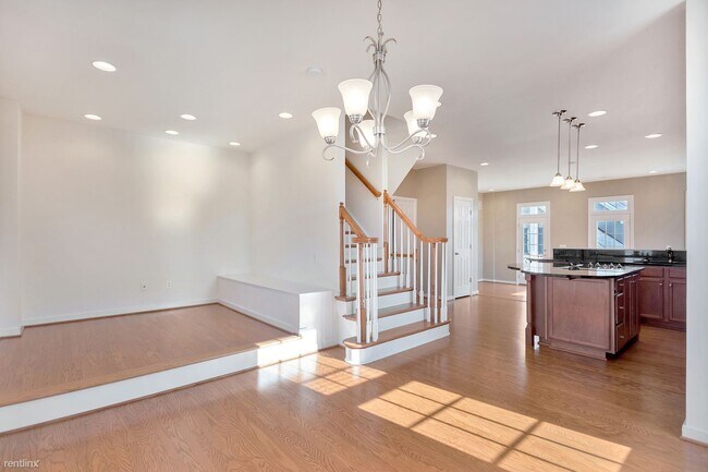 Building Photo - 3 br, 2.5 bath House - 1232 Old Trail Drive