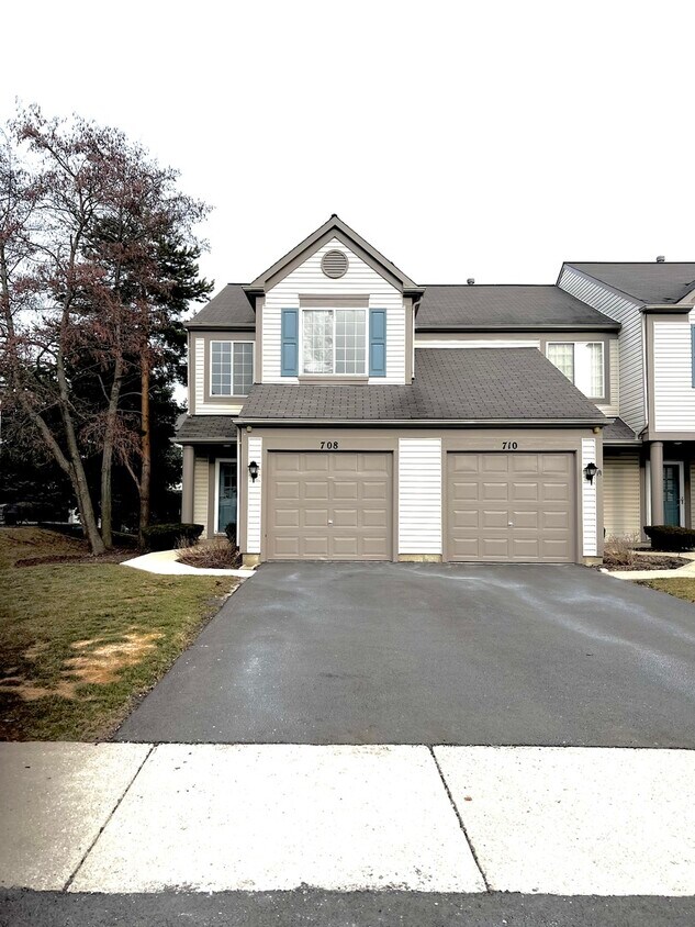 708 Blossom Ct Unit 708, Naperville, IL 60540 Condo for Rent in