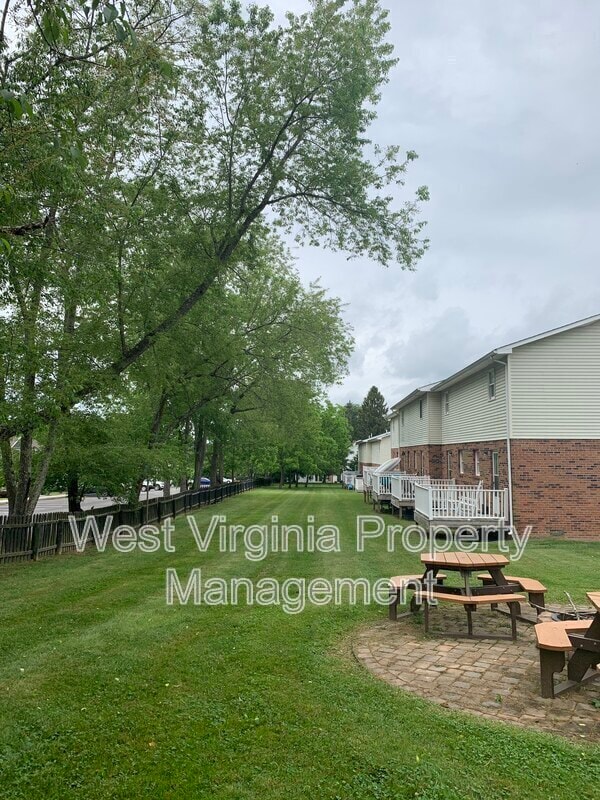 Building Photo - 143 Cardinal Wy