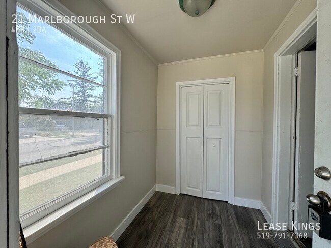 Photo du bâtiment - Updated Single Family Home in Leamington