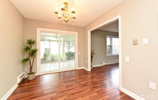 Foto del edificio - 196 Mayflower Way