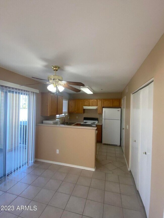 Foto del edificio - 2 bedroom townhome!