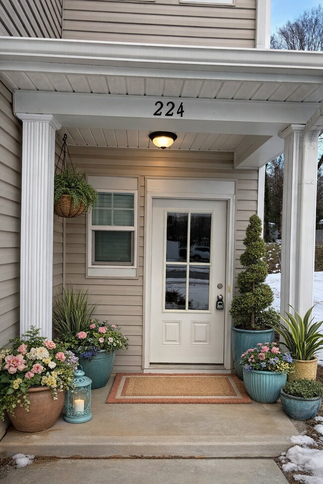 Foto del edificio - Stunning 3BR 2.5BA Home in Mooresville • 2 Car Garage