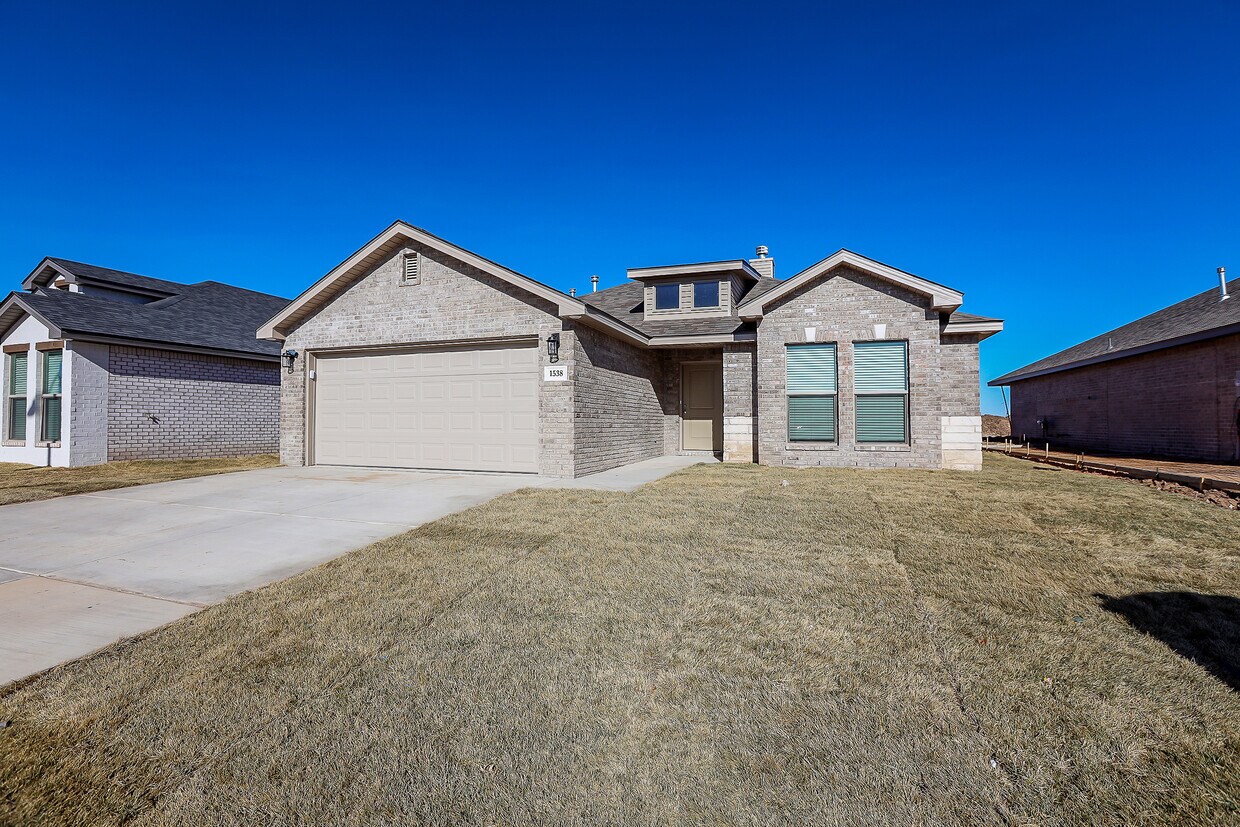 1538 Montaluse Rd, Timbercreek Canyon, TX 79118 House Rental in