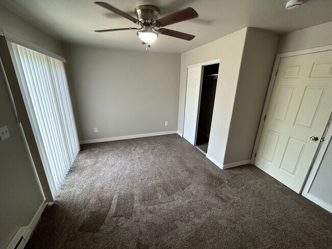Foto del edificio - 700-704 S Columbus Triplex - Martin