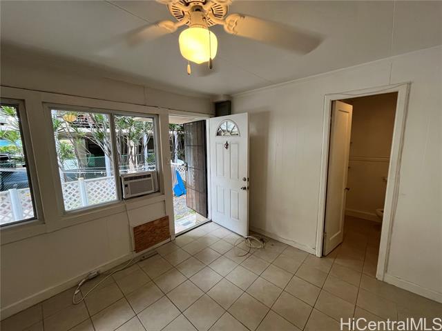 Primary Photo - 421 Lewers St