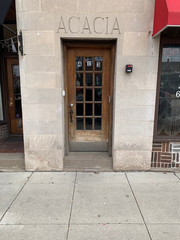Foto principal - 413 N Main St