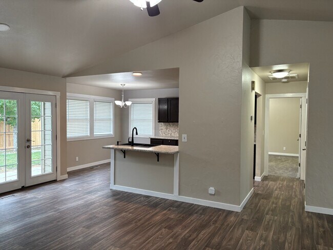 Building Photo - 10959 W Glen Ellyn St