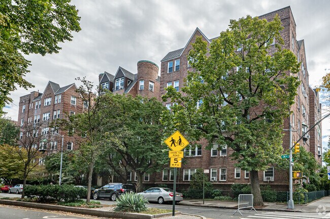 Foto del edificio - 8610 34th Ave