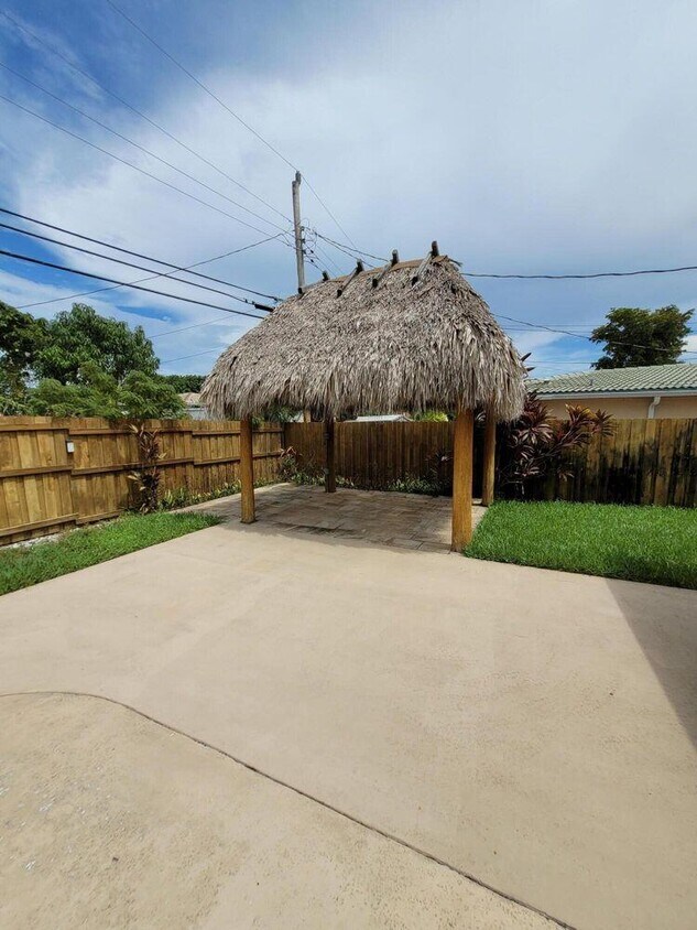 Foto principal - 455 NE 29th St