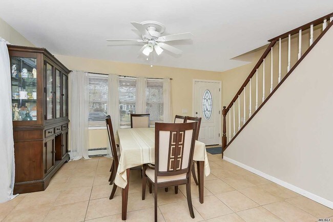 Foto del edificio - 166 Baybright Dr