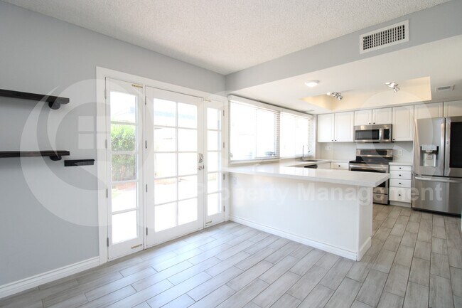 Building Photo - 4919 N Granite Reef Rd