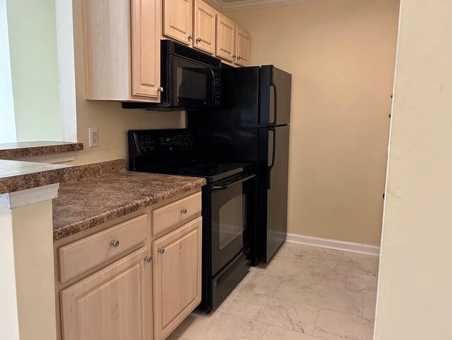 Building Photo - 3741 Block House Way