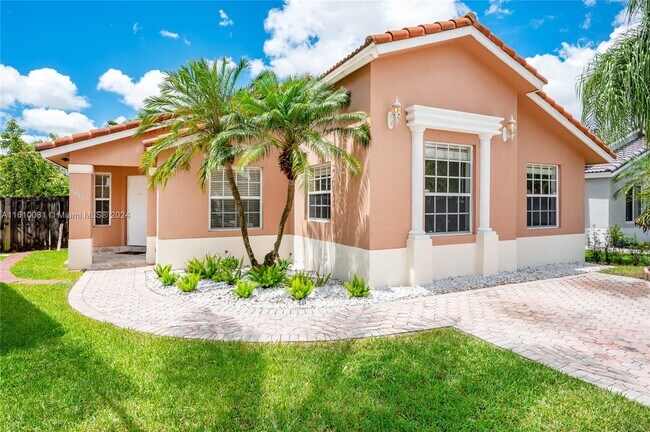 Foto del edificio - 16452 SW 99th Ln