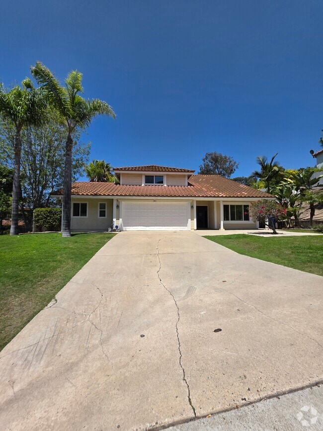 Building Photo - 461 Ridgeview Ct