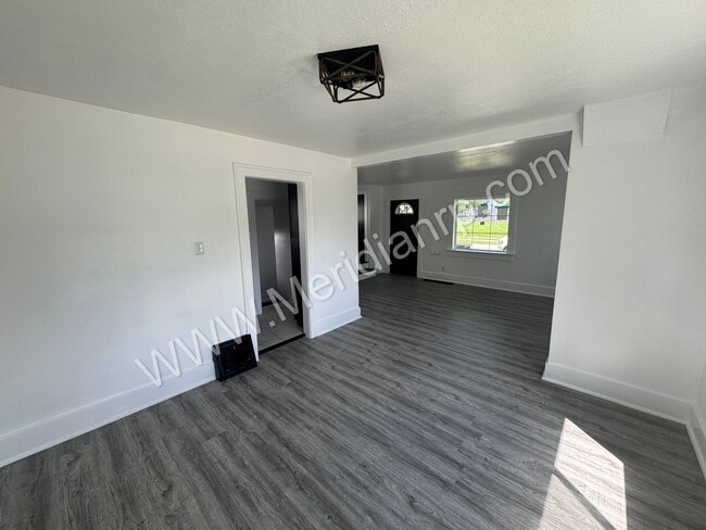 Building Photo - 4430 Buell Dr