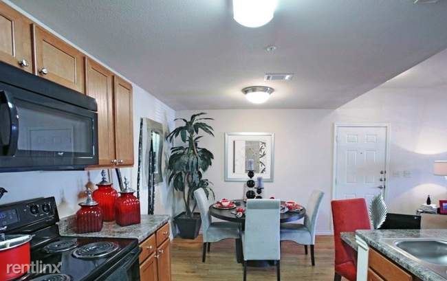 Foto del edificio - 7461 Kitty Hawk Rd