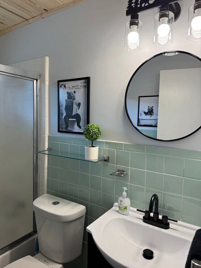 Foto del edificio - 2271 W Dixon Lake Dr