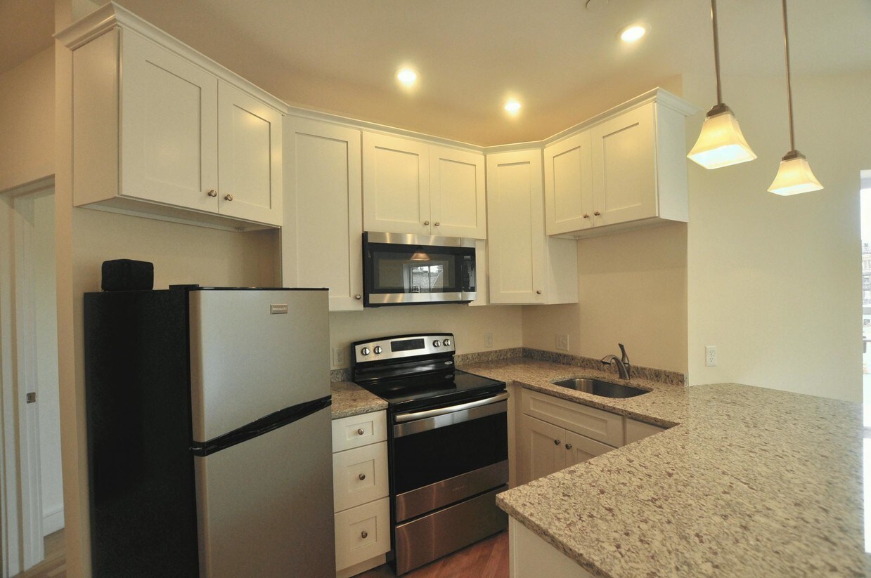 Foto principal - 876 Beacon St