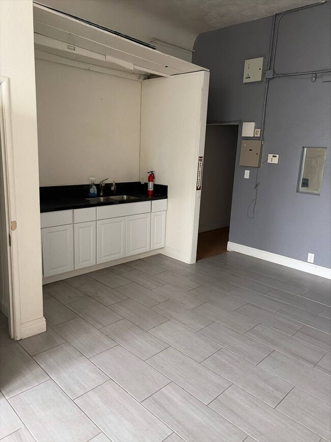 Foto del edificio - 133 S K St