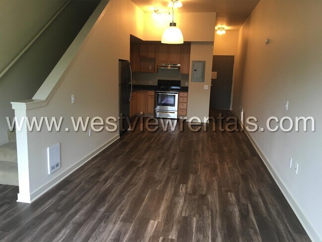 Foto del edificio - 1225 Railroad Ave