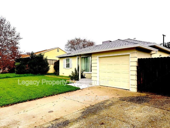 Building Photo - 5657 Bonniemae Way