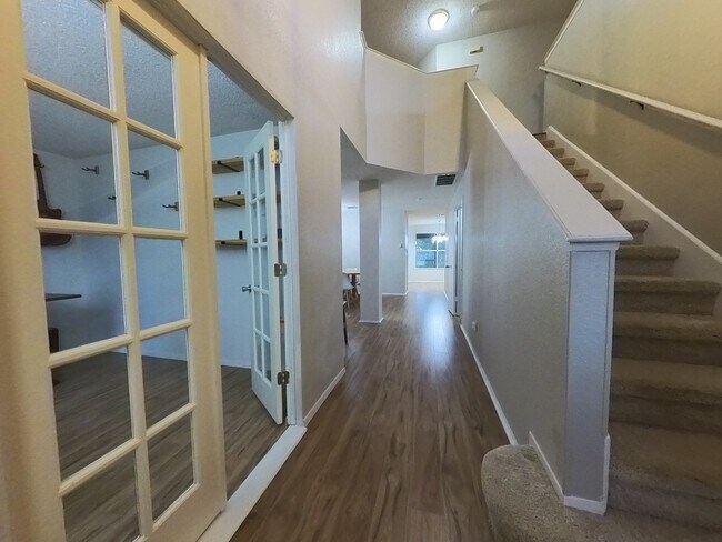 Foto del edificio - 8505 Columbia Falls Dr