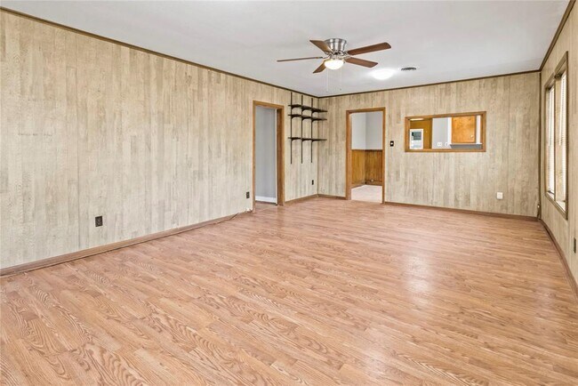Building Photo - 401 Gates Rd