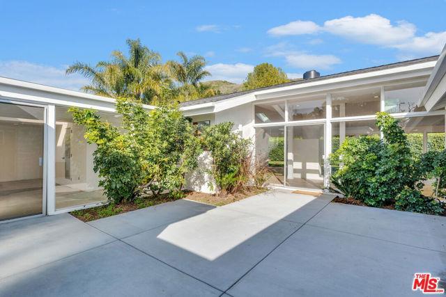 Building Photo - 6234 Paseo Cyn Dr