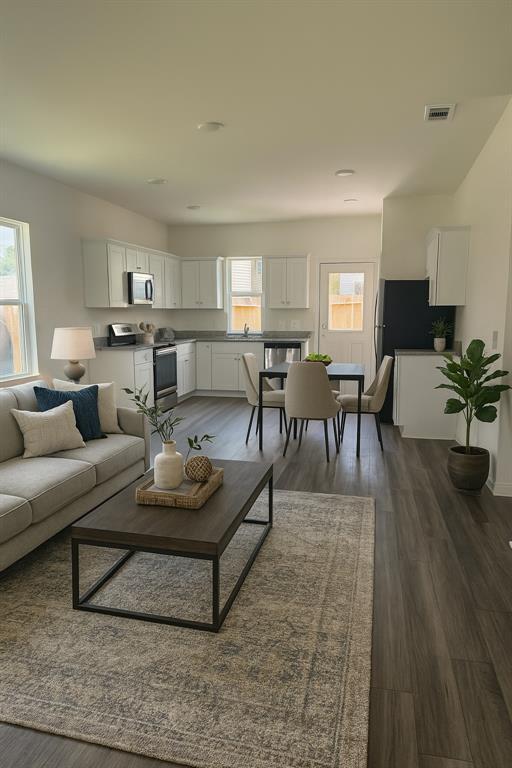 Foto del edificio - 28418 Selsdon Ct
