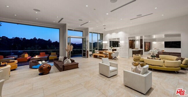 Building Photo - 2766 Ellison Dr