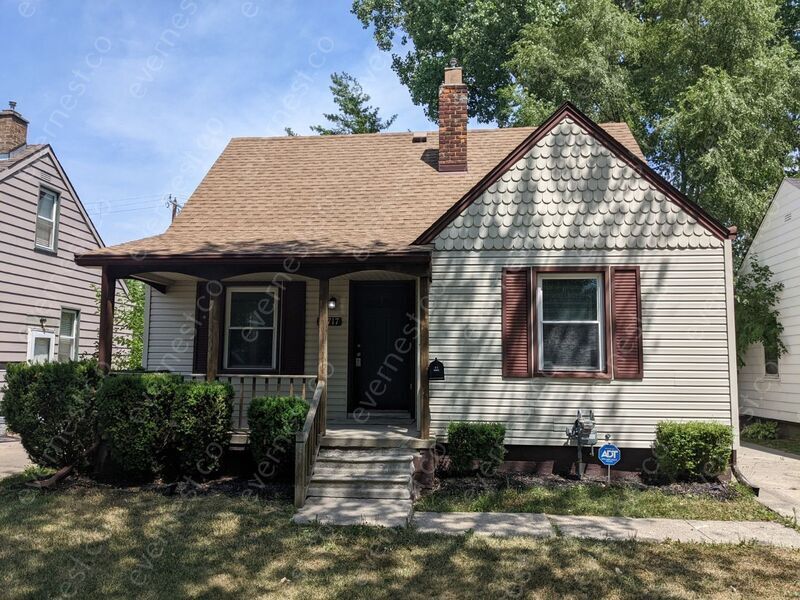 19717 Elkhart St, Harper Woods, MI 48225 House Rental in Harper Woods