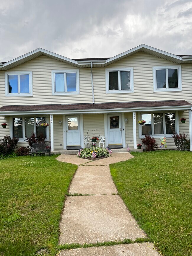 Foto del edificio - 1258 Sunnyridge Rd