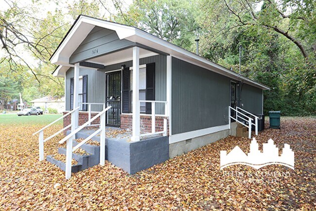 Building Photo - 1616 Winston Dr