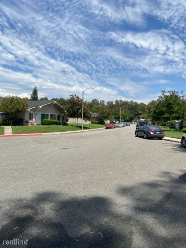 Foto del edificio - 2 br, 1 bath Townhome - 1304 Brooktree Cir