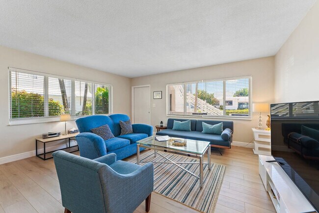 Building Photo - 1264 Surf Rd