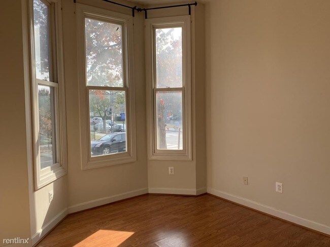 Building Photo - 2 br, 2 bath Apartment - 901 R St NW