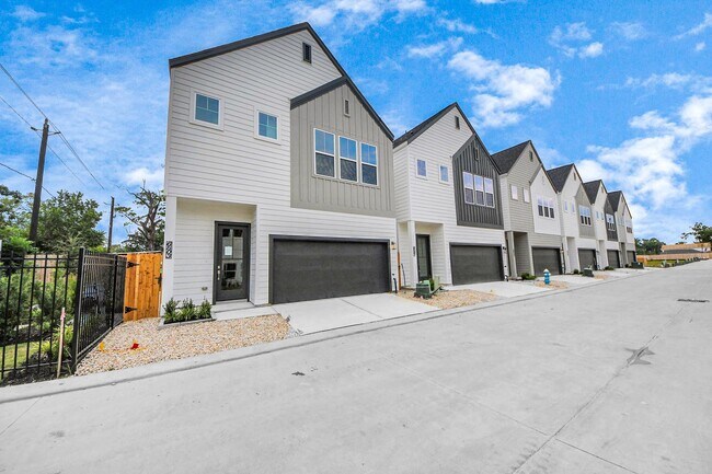 Foto del edificio - 6514 Old Olive Tree Dr