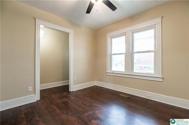 Foto del edificio - 1057 Jackson St