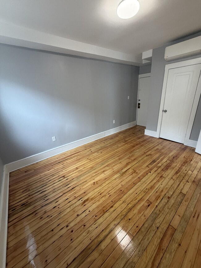 Building Photo - 2111-2113-2113 Acushnet Ave