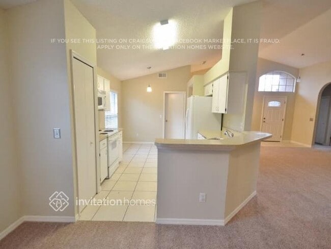 Building Photo - 8467 Fort Clinch Ave