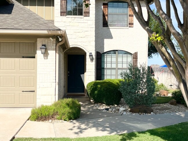 Building Photo - 4 bedroom 2.5 bath in Yowell Ranch