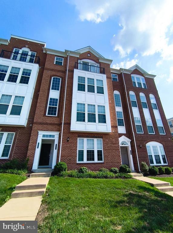 Building Photo - 42677 Wardlaw Terrace