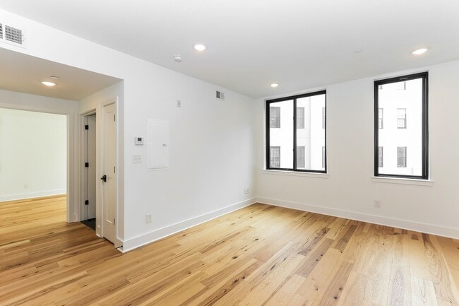Interior Photo - The Bromley Loom House