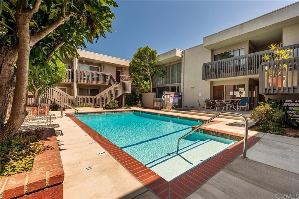 5300 Fairview Blvd, Los Angeles, CA 90056 Condo for Rent in Los