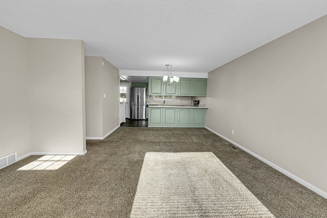 Foto del edificio - $1,940.95 - 3 Bed, 2 Bath Townhome In Co Springs with In Unit Laundry and Central AC!
