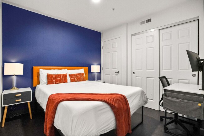 Building Photo - 209 9th St